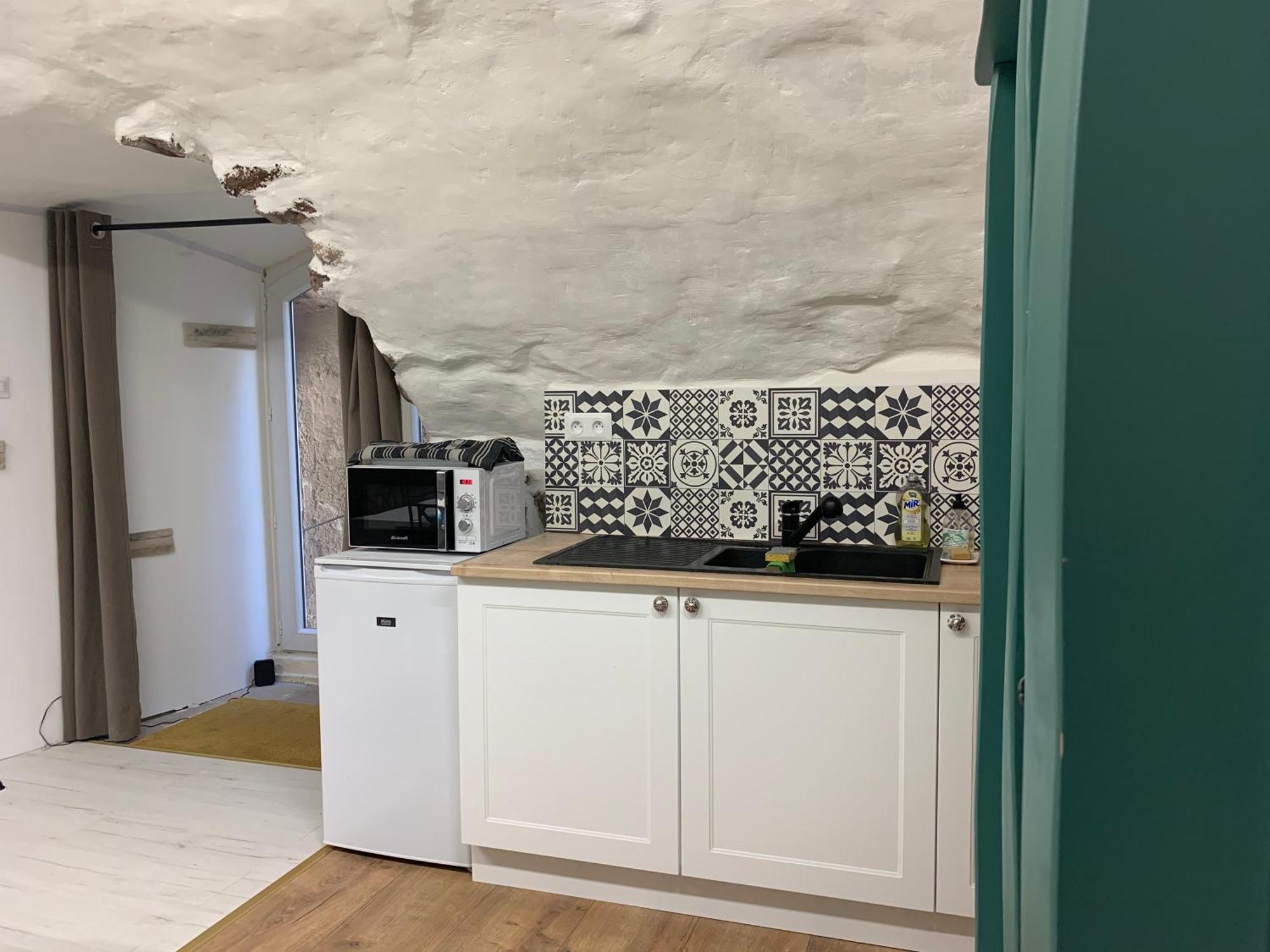 Appartement Dans Le Charme De La Pierre à La Garde  Extérieur photo
